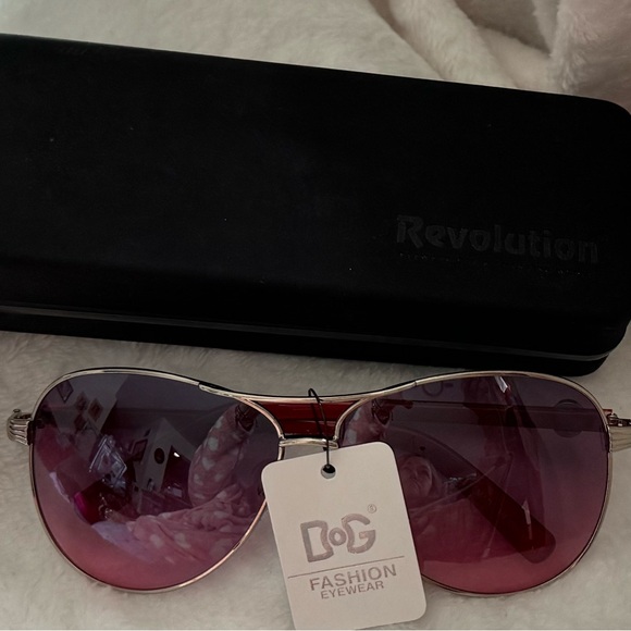 DC Fashion Eyewear Accessories - DC Fashion Eyewear - Gradient Pink Aviator Sunglasses